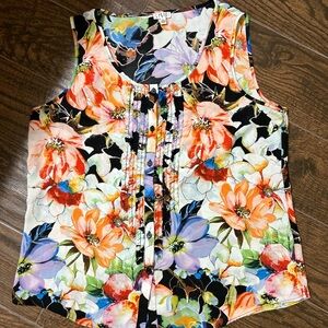 Spense XL tank. Excellent condition. 100% polyester